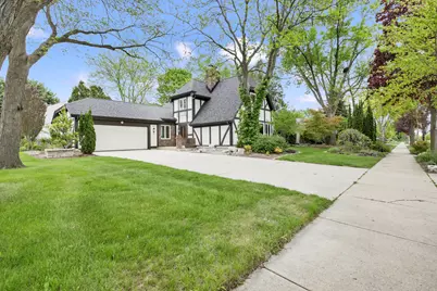 1908  Bobolink Ave, Grafton, WI 53024 - Photo 3