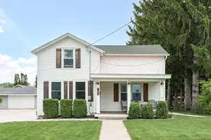 411 N Warren St, Watertown, WI 53098 - Photo 1