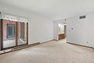 1906 E Shorewood Blvd #259, Shorewood, WI 53211 - Photo 17