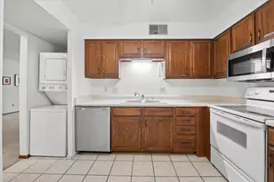 1906 E Shorewood Blvd, Shorewood, WI 53211 - Photo 9