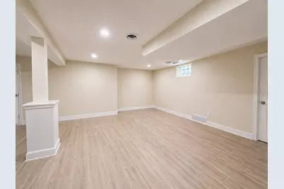 4134 S 1st Rd, Milwaukee, WI 53207 - Photo 9