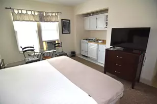 1028 E Juneau Ave, Milwaukee, WI 53202 - Photo 5