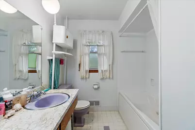 3210 S Ventura Dr, New Berlin, WI 53151 - Photo 23