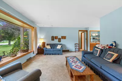 3210 S Ventura Dr, New Berlin, WI 53151 - Photo 5