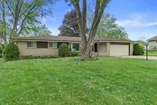 3210 S Ventura Dr, New Berlin, WI 53151 - Photo 31