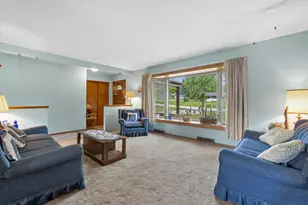 3210 S Ventura Dr, New Berlin, WI 53151 - Photo 3
