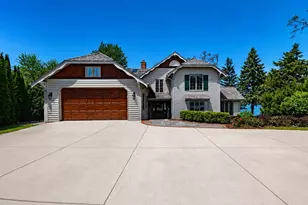 4664 Fontana Rd, West Bend, WI 53095 - Photo 9