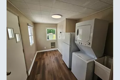 2721 S 50th St, Milwaukee, WI 53219 - Photo 11