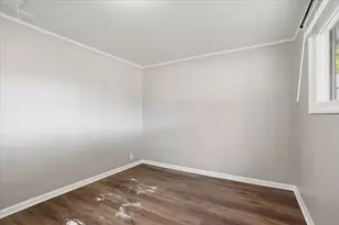 2721 S 50th St, Milwaukee, WI 53219 - Photo 15