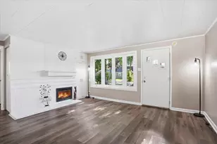 2721 S 50th St, Milwaukee, WI 53219 - Photo 7