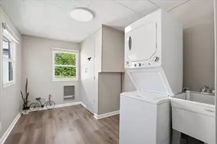 2721 S 50th St, Milwaukee, WI 53219 - Photo 21