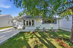 2721 S 50th St, Milwaukee, WI 53219 - Photo 33