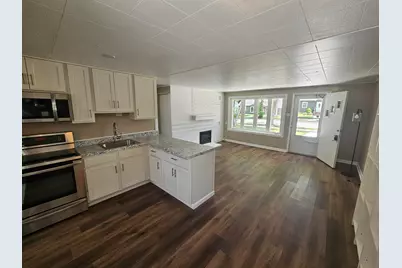 2721 S 50th St, Milwaukee, WI 53219 - Photo 3