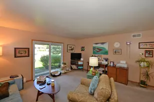 3621 St Andrews Ct, Racine, WI 53405 - Photo 9