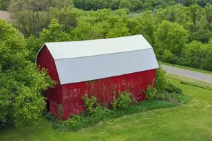 13448 E Creek Rd, Bradford, WI 53114 - Photo 5