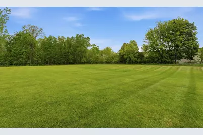 214  Minz Park Cir #2, West Bend, WI 53095 - Photo 23