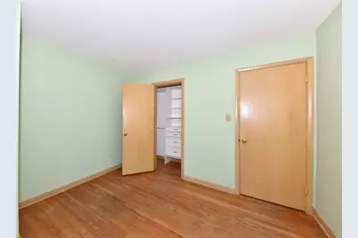 8125 N Santa Monica Blvd, Fox Point, WI 53217 - Photo 13