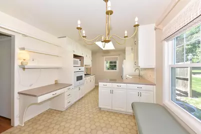 8125 N Santa Monica Blvd, Fox Point, WI 53217 - Photo 9