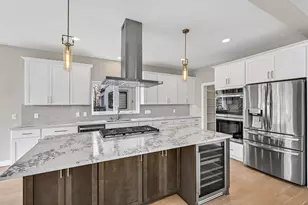 30248 Forest Dr, Burlington, WI 53105 - Photo 5