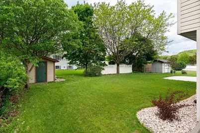 1206  Willow St, La Crescent, MN 55947 - Photo 9