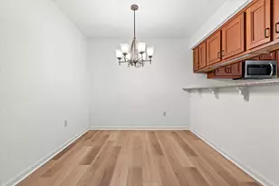 8765 Westlake Dr, Greendale, WI 53129 - Photo 19