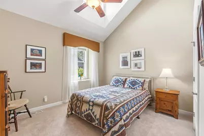 N73W13623  Claas Rd #R4, Menomonee Falls, WI 53051 - Photo 19