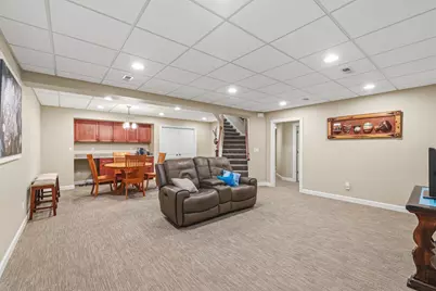 N73W13623  Claas Rd #R4, Menomonee Falls, WI 53051 - Photo 25