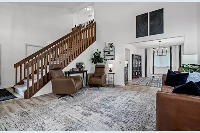 2019  Sandalwood Dr, Onalaska, WI 54650 - Photo 5