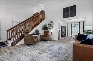 2019 Sandalwood Dr, Onalaska, WI 54650 - Photo 5