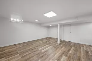 8111 W Lancaster Ave, Milwaukee, WI 53218 - Photo 31