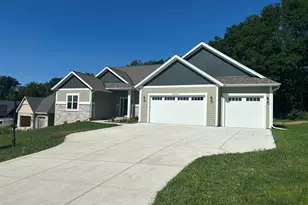 W254N5593 Cres Hl Dr, Sussex, WI 53089 - Photo 1