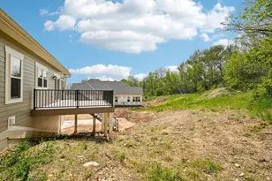 W254N5593 Cres Hl Dr, Sussex, WI 53089 - Photo 41