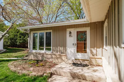 9814 W Green Tree Rd, Milwaukee, WI 53224 - Photo 5