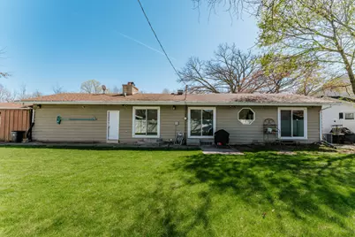 9814 W Green Tree Rd, Milwaukee, WI 53224 - Photo 29