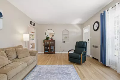 W164N8451  Hiawatha Ave, Menomonee Falls, WI 53051 - Photo 9