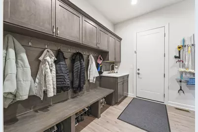 1740  Stonemill Cir, Lake Geneva, WI 53147 - Photo 33