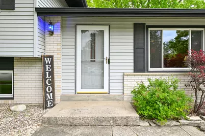2718  Bristol Ct, Waukesha, WI 53188 - Photo 3