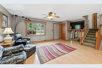 2718  Bristol Ct, Waukesha, WI 53188 - Photo 5