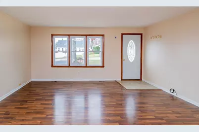 138  Oak Ln, Twin Lakes, WI 53181 - Photo 3