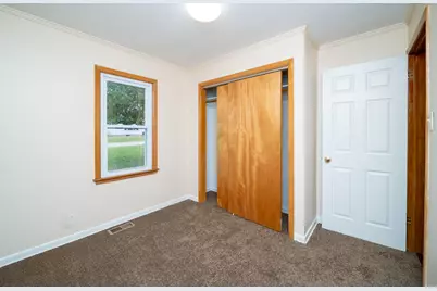 138  Oak Ln, Twin Lakes, WI 53181 - Photo 11