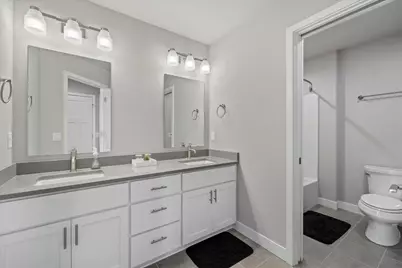 N61W21572  Legacy Trl, Menomonee Falls, WI 53051 - Photo 21