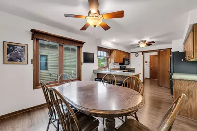 6615  Chesapeake Rd, Racine, WI 53406 - Photo 7