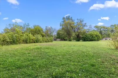 3223 W Cold Spring Rd, Greenfield, WI 53221 - Photo 33