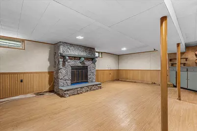 3223 W Cold Spring Rd, Greenfield, WI 53221 - Photo 21