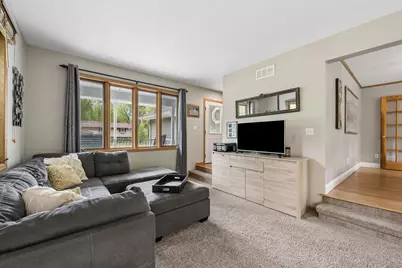 512  Wiswell Dr, Williams Bay, WI 53191 - Photo 9
