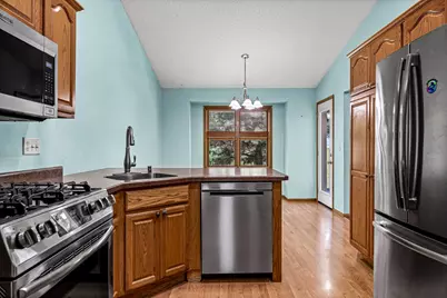 1332  Harvest Cir, Holmen, WI 54636 - Photo 7