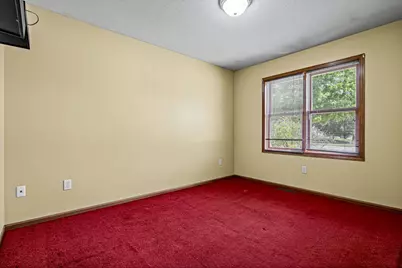 1332  Harvest Cir, Holmen, WI 54636 - Photo 11