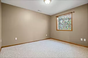 1332 Harvest Cir, Holmen, WI 54636 - Photo 15