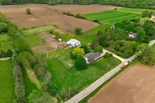 12205 N Vega Ave, Mequon, WI 53097 - Photo 5