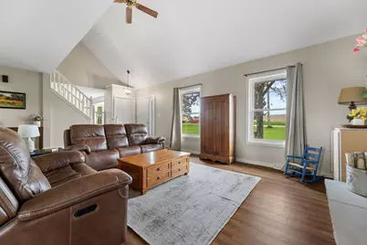 12205 N Vega Ave, Mequon, WI 53097 - Photo 59
